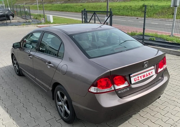 Honda Civic cena 34700 przebieg: 152000, rok produkcji 2010 z Bychawa małe 596